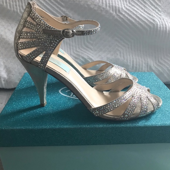 Betsey Johnson Shoes - Betsy Johnson Champagne Rhinestone heels